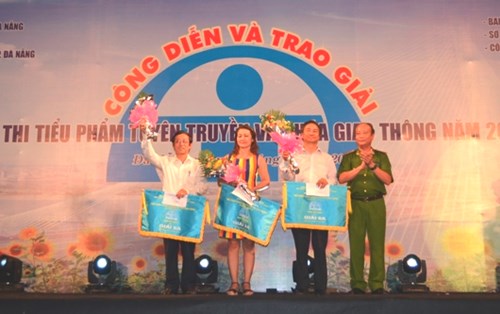 ĐH Đông Á đạt giải Ba toàn đoàn cuộc thi Tiểu phẩm tuyên truyền văn hóa giao thông 2014